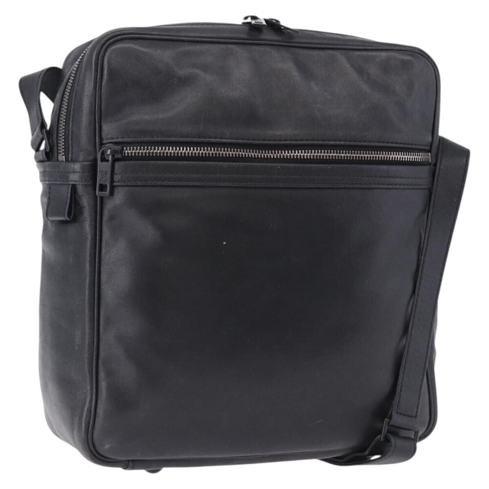 Louis Vuitton Clarkson Messenger Monogram Differ Leather